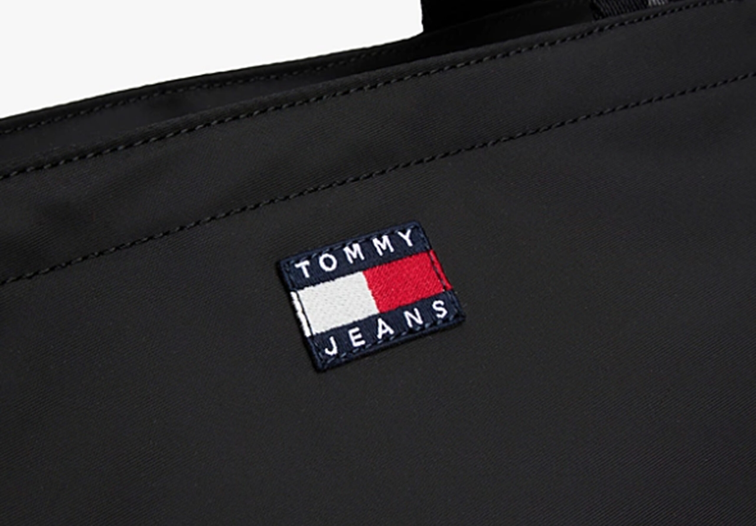 borsa-nera-tommy-hilfiger