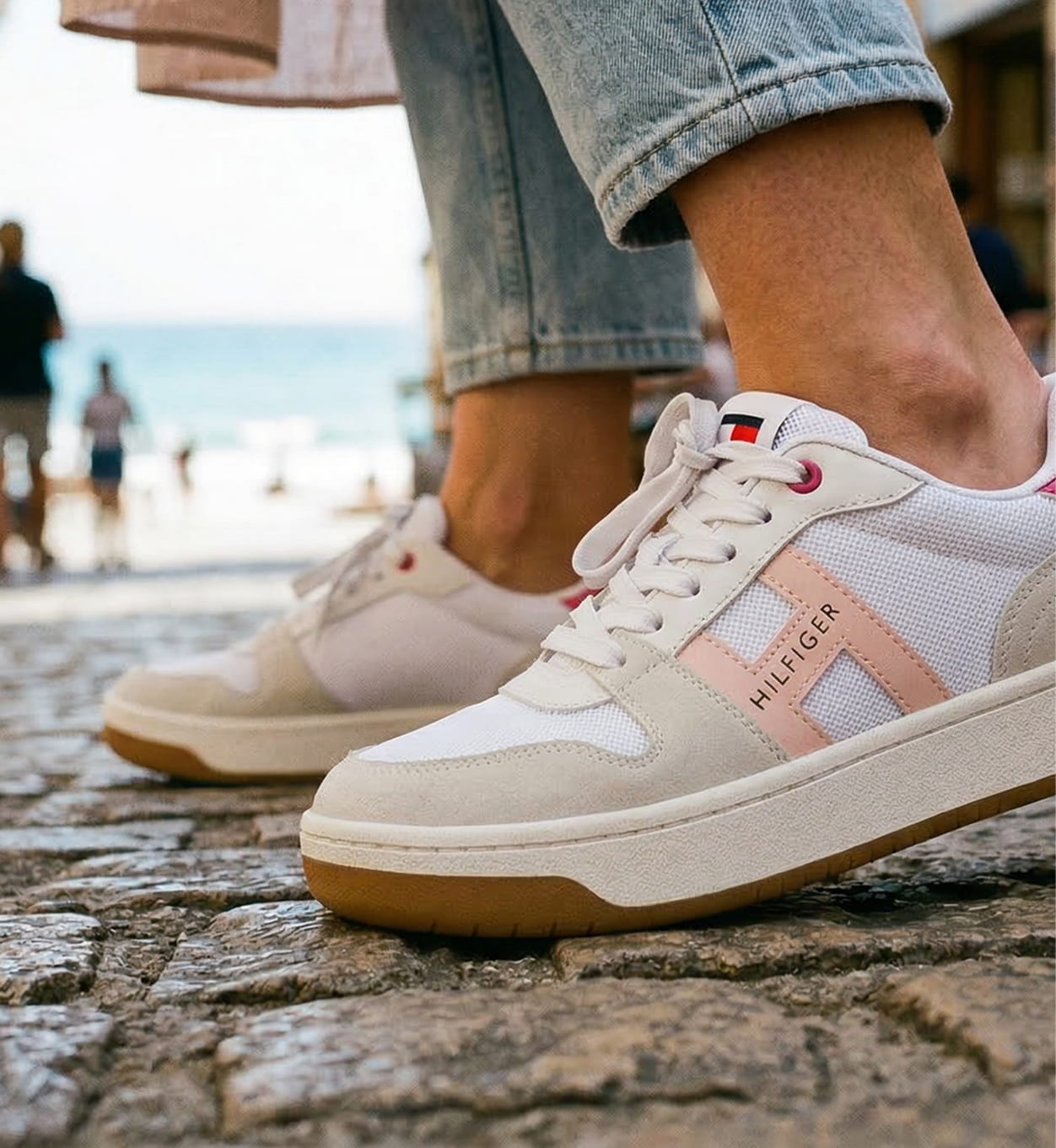 scarpe-sneakers-bianche-e-rosa-tommy-hilfiger