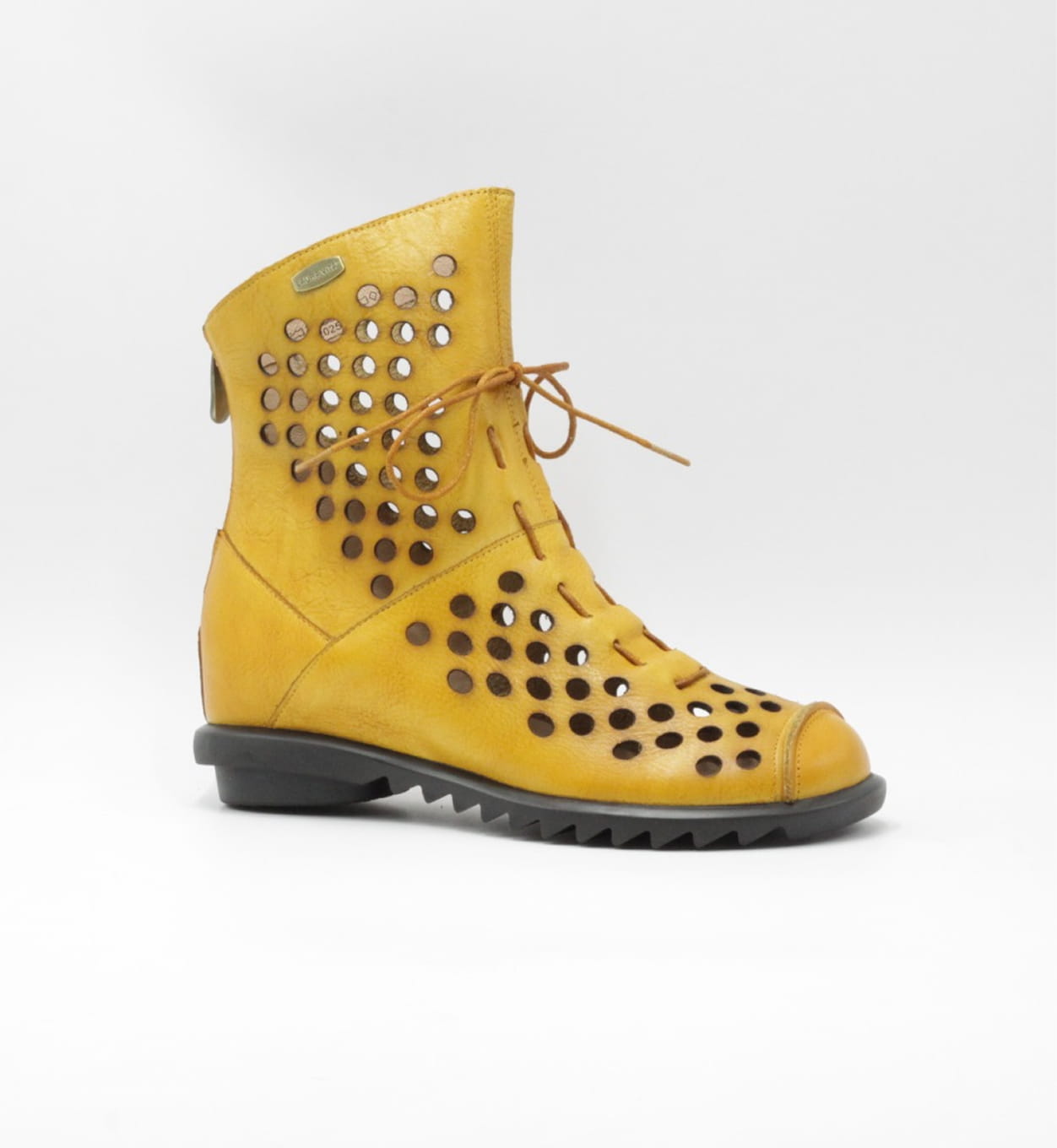 stivale-alto-giallo